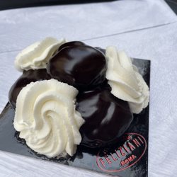 Forno Feliziani - Eclair type dessert