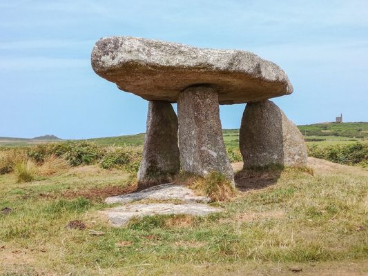 Lanyon Quoit by null