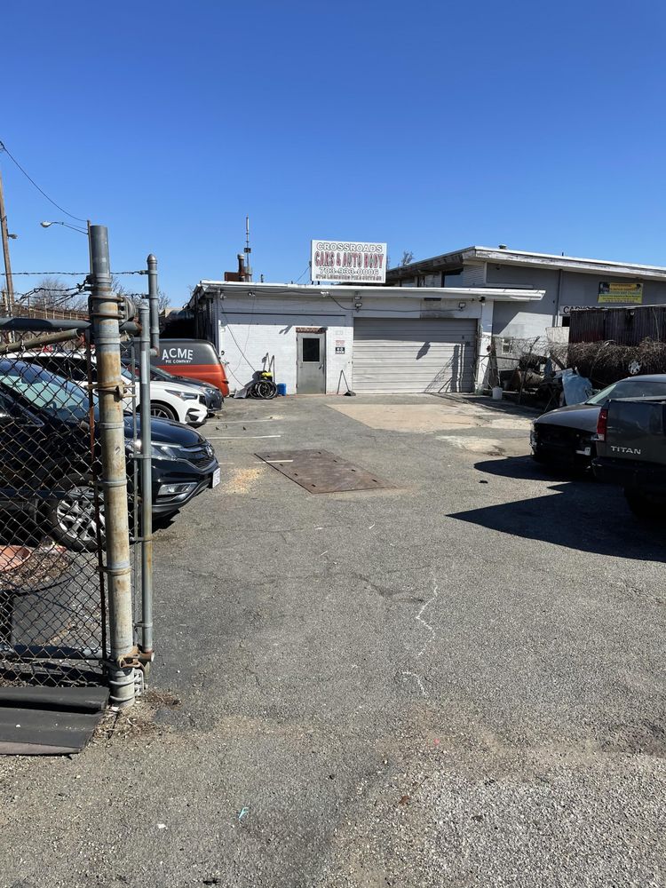 CROSSROADS AUTO BODY Updated August 2024 5719 Leesburg Pike, Falls