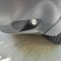 Left front bumper Left front bumper