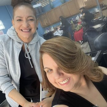 Mayra's Wavelengt - My stylist and I. - Hair Salons Near Me - Orlando, Florida Mayra's Wavelengt - My stylist and I. - Hair Salons Near Me - Orlando, Florida