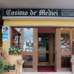 Cosimo dei Medici - Entrance