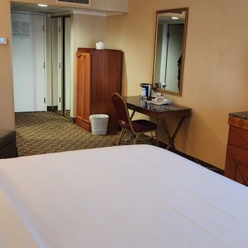 Hotel XOLA - Hotels Near Me - Moreno Valley, California Hotel XOLA - Hotels Near Me - Moreno Valley, California