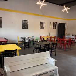 Apong's Philly Steak - Dining area