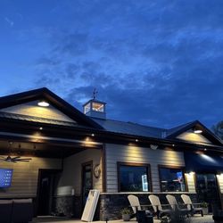 Lake Effects Boat Rentals - Storefront.  Enter here for Lake Effects boat rentals