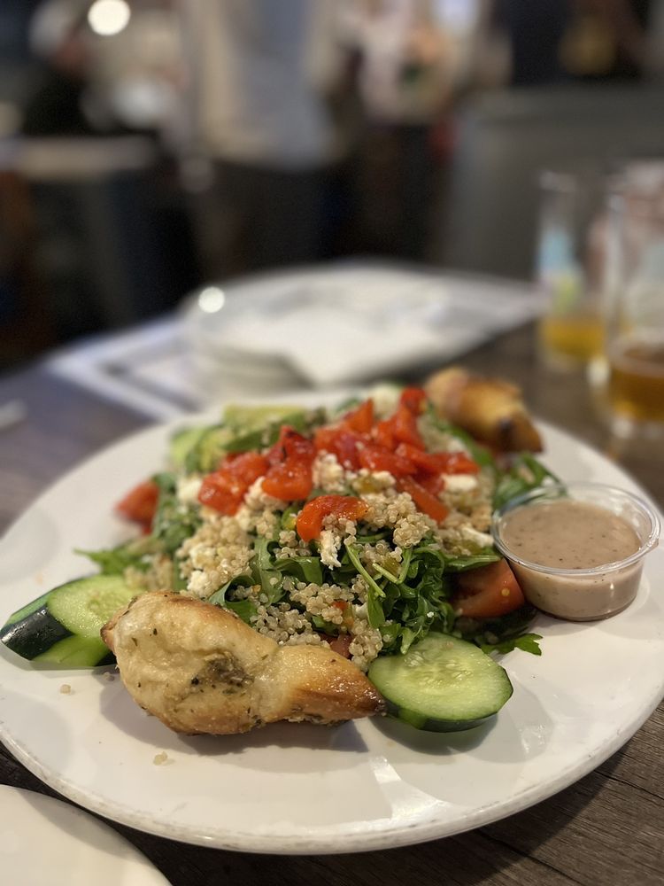 Oggi's Sports Brewhouse Pizza — Mexican restaurant in Encinitas
