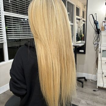 Blend Beauty Lounge - After!!! Look at that blendddd - Hair Salons Near Me - Davie, Florida