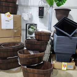 XYZ Sales - Lots of garden patio planters!