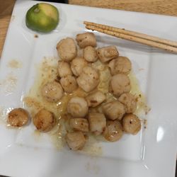 Ipswich Shellfish Fish Market & Chrissi's Cafe - Fresh scallops