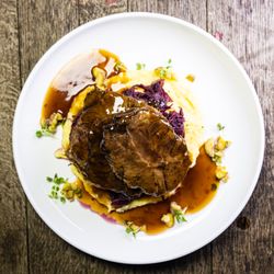 Zur Kirsche - Hausgemachter Sauerbraten