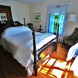 The Atlantic Ark Inn - one of our beautiful traditional style rooms