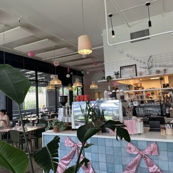 Birdy’s Behind the Bower - Breakfast & Brunch Near Me - New Orleans, Louisiana Birdy’s Behind the Bower - Breakfast & Brunch Near Me - New Orleans, Louisiana