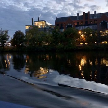 Charles Riverboat - Boat Charters Near Me - Cambridge, Massachusetts