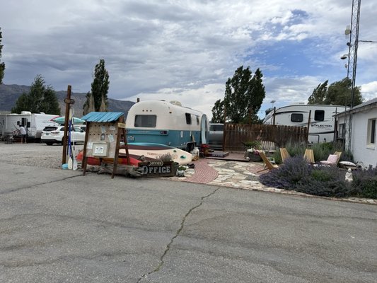 Paradise Shores RV Camp by null