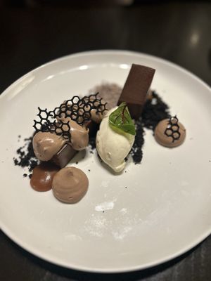 Acre Restaurant by null