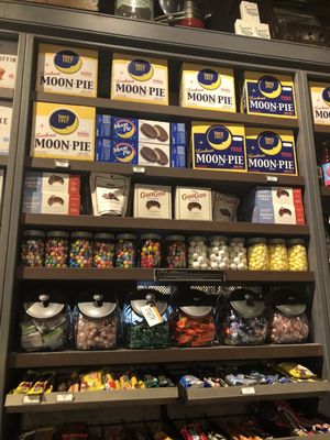 Cracker Barrel Old Country Store by null