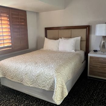 Humphreys Half Moon Inn - Bed - San Diego, CA