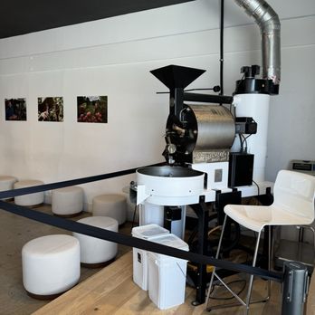 Varraco Coffee + Roasters - Inside - Coffee & Tea Near Me - Palm Desert, California Varraco Coffee + Roasters - Inside - Coffee & Tea Near Me - Palm Desert, California