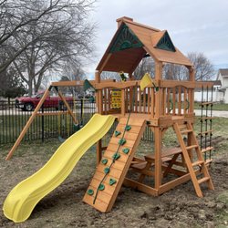 The Swingset Guy - Gorilla Chateau Playset