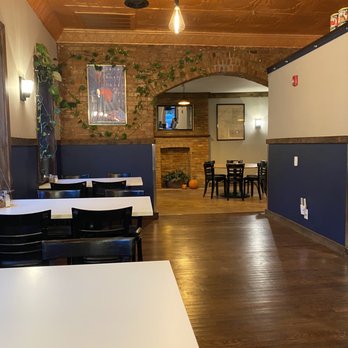 The Dutch Crown - the dining area of a restaurant - Pizza Near Me - Poughkeepsie, New York The Dutch Crown - the dining area of a restaurant - Pizza Near Me - Poughkeepsie, New York