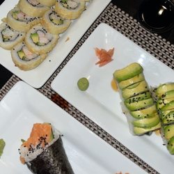 Midori Sushi - Tempura roll, Anago roll y salmon cono