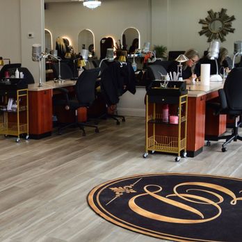 Elegante Details - Interior - Hair Salons Near Me - White Oak, Pennsylvania Elegante Details - Interior - Hair Salons Near Me - White Oak, Pennsylvania