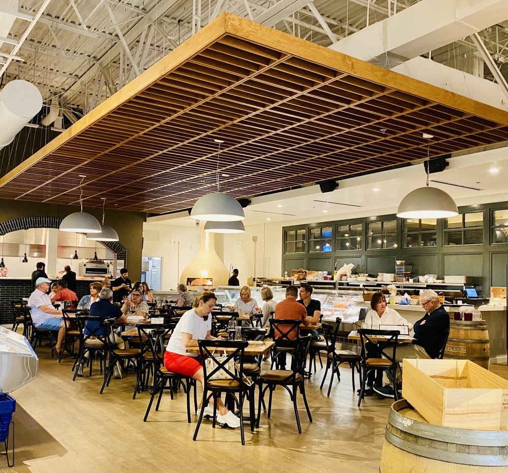 Social spots from Wine World - Wine & Spirits