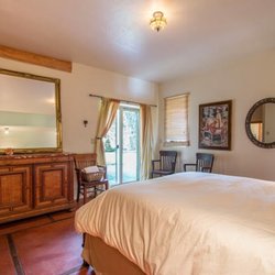 Bigfoot Lodge B&B