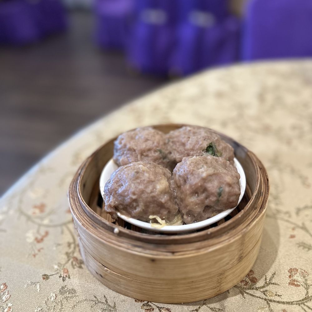 Crown Jewel Fine Dining - a bowl of meatballs - Dim Sum Near Me - Scarborough, Ontario