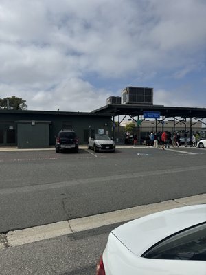 Hawthorne Pool by null