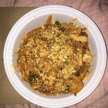 Nora Thai - Pad Thai with chicken (with the peanuts mixed in) - Thai Near Me - Brooklyn, New York