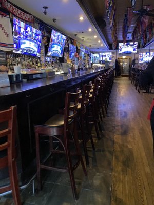 Dalton's Bar & Grill by null