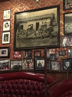 Harry's Plaza Cafe by null