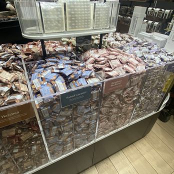 Läderach - Chocolate - Chocolatiers & Shops Near Me - New York, New York Läderach - Chocolate - Chocolatiers & Shops Near Me - New York, New York