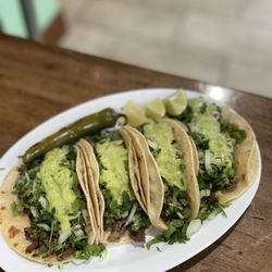 El churro spot - Tacos asada