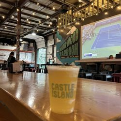 Castle Island - Pineapple cider