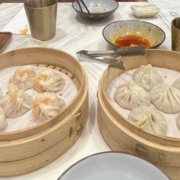 Shrimp and Pork Dumplings (L) and Pork Dumplings (R)