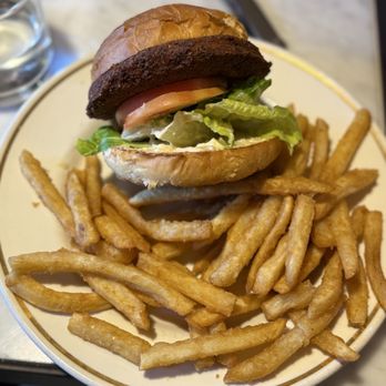 Beacon Bread Company - Falafel burger - Breakfast & Brunch Near Me - Beacon, New York