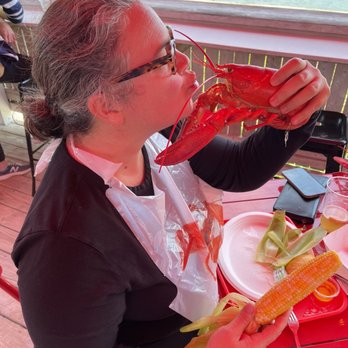 Claws - 1.5 pound lobster love - Seafood Near Me - Rockland, Maine Claws - 1.5 pound lobster love - Seafood Near Me - Rockland, Maine