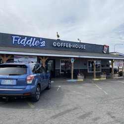 Fiddle's Coffee House & Juice Bar - Front entry to Fiddles.