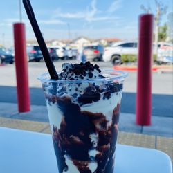 Costco Wholesale - Costco double chocolate mint sundae