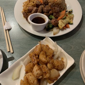 Nobuko - A side of scallops with teppanyaki - Japanese Near Me - Harvey, Louisiana