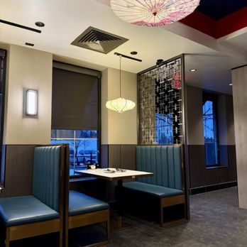 Dumpling Eatery - Seating - Chinese Near Me - Eden Prairie, Minnesota