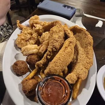 Crawdaddy's Kitchen - Catfish and shrimp - Seafood Near Me - Shreveport, Louisiana Crawdaddy's Kitchen - Catfish and shrimp - Seafood Near Me - Shreveport, Louisiana