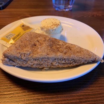 Victorian Cafe - Cinnamon scone vs toast - Breakfast & Brunch Near Me - Bend, Oregon