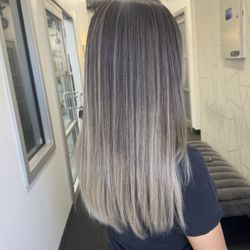 MOC Hair Studio