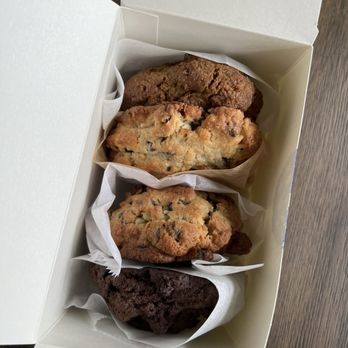 Levain Bakery - Bakeries Near Me - Chicago, Illinois Levain Bakery - Bakeries Near Me - Chicago, Illinois
