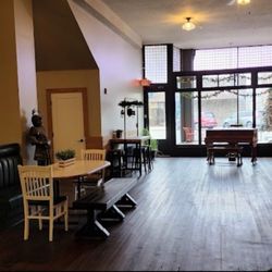 Mellow Mug Cafe - Inside atmosphere
