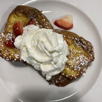 Thumbs Up Diner - Challah bread topped with whipped cream and strawberries - American Near Me - East Point, Georgia