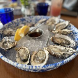 Free Bird - $1 oyster happy hour